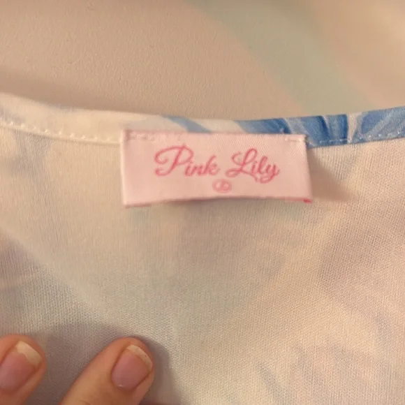 Pink lily Large Tropical Print V-Neck romper - Picture 2 of 3